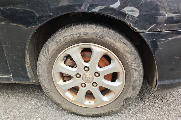 Used Hyundai Celesta 2008 1.6L MT GL Right Front Wheel Hub