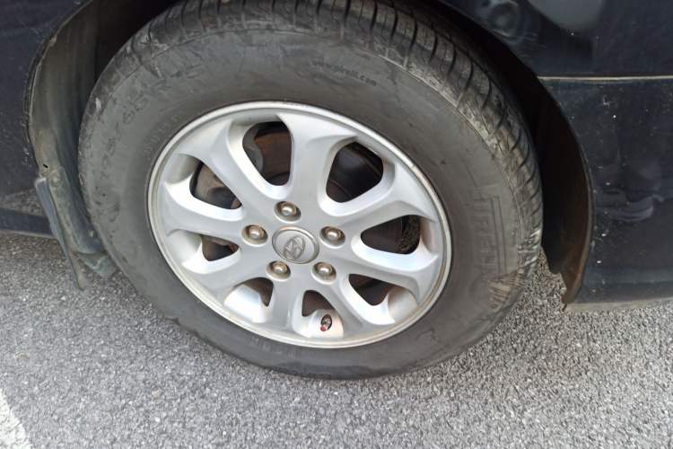 Used Hyundai Celesta 2008 1.6L AT GL Right Front Wheel Hub