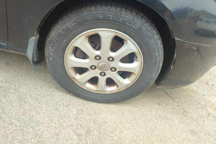 Used Hyundai Celesta 2008 1.6L MT GL Right Front Wheel Hub