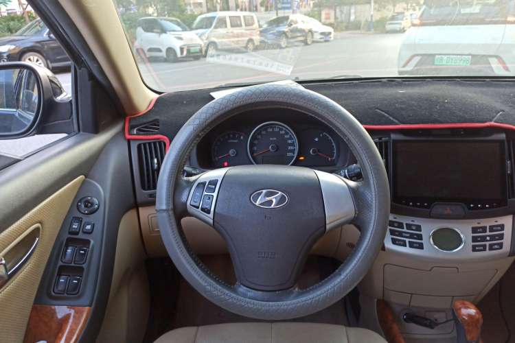 Used Hyundai Celesta 2008 1.6L AT GL Steering Wheel