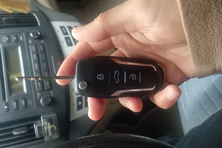 Used Hyundai Celesta 2008 1.8L AT GLS Vehicle Key
