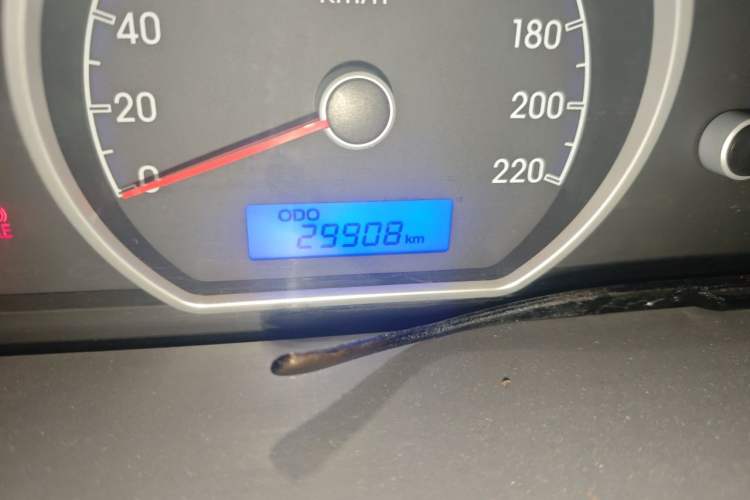 Used Hyundai Celesta 2008 1.6L MT GL Odometer Close Up