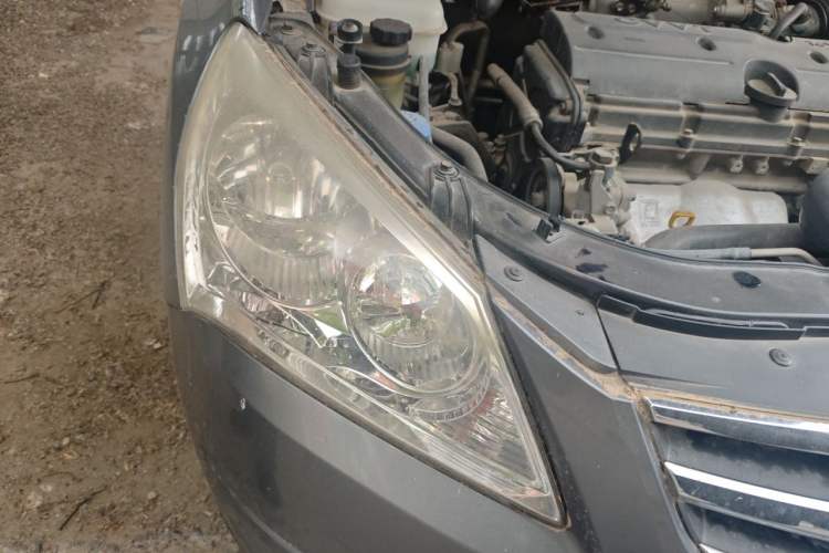 Used Hyundai Celesta 2008 1.6L MT GL Right Front Headlight