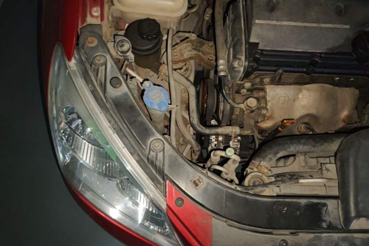 Used Hyundai Celesta 2008 1.6L MT GLS Engine Bay Right