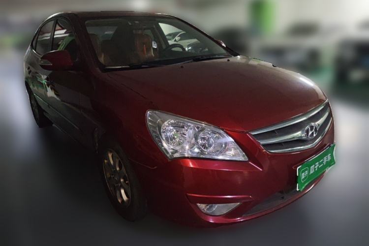 Used Hyundai Celesta 2008 1.6L MT GLS Front Right 45 Deg