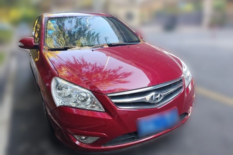 Used Hyundai Celesta 2008 1.6L AT GLS Front Right 45 Deg