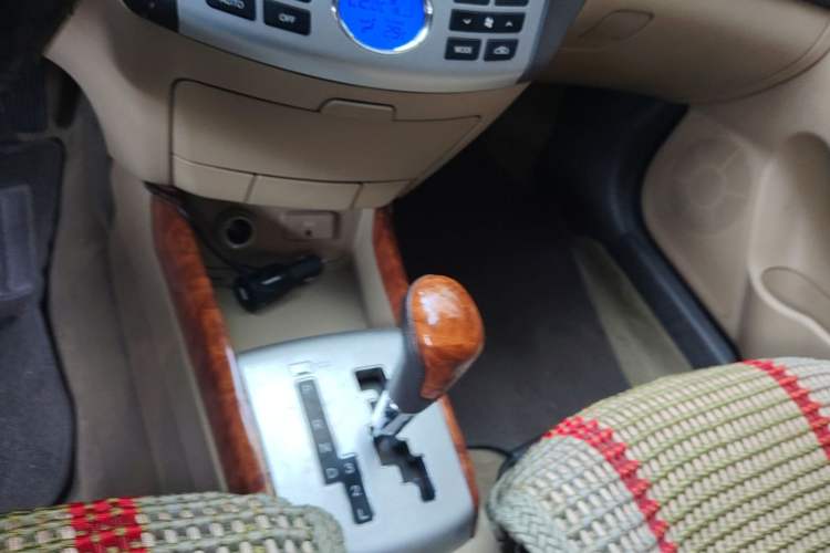 Used Hyundai Celesta 2008 1.6L AT GLS Gear Lever