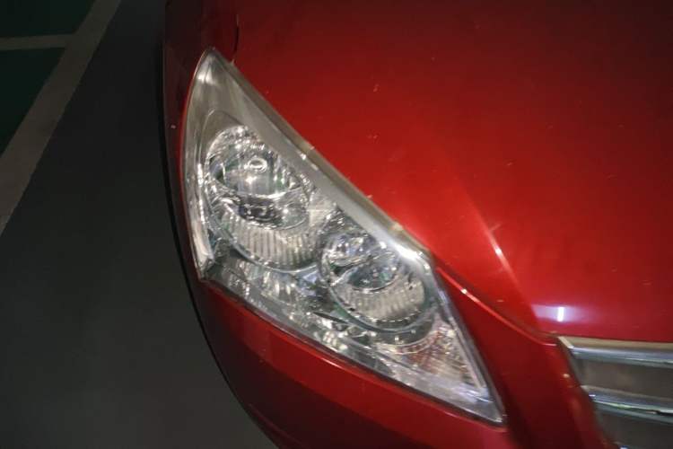 Used Hyundai Celesta 2008 1.6L MT GLS Right Front Headlight