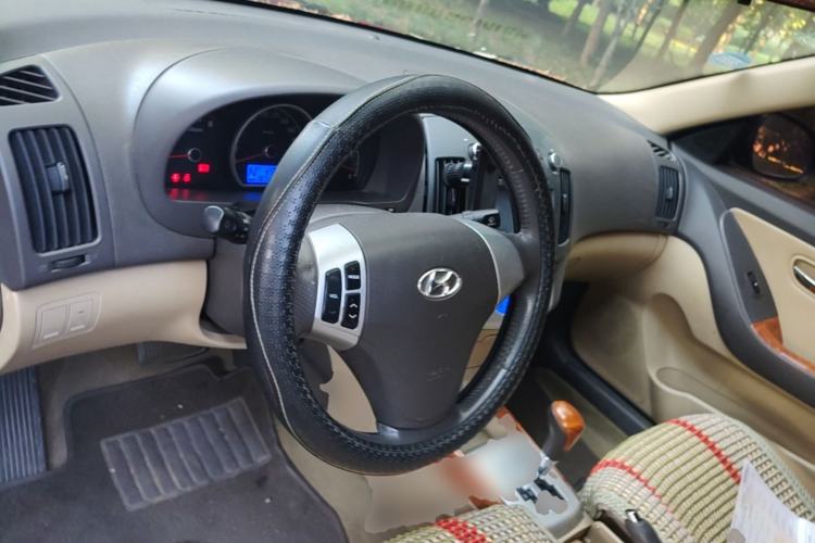 Used Hyundai Celesta 2008 1.6L AT GLS Steering Wheel
