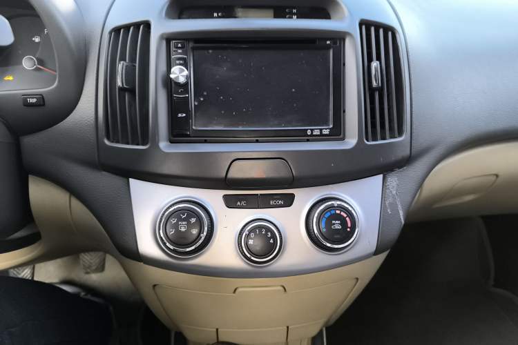 Used Hyundai Celesta 2008 1.6L MT GL Audio And AC Panel