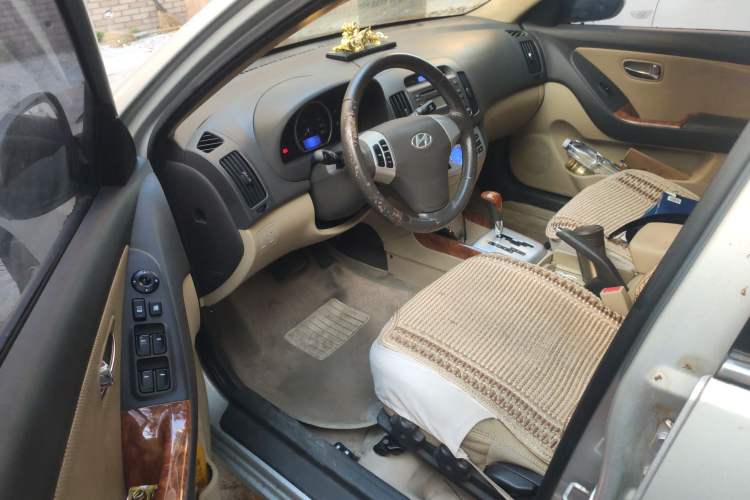 Used Hyundai Celesta 2008 1.6L AT GL Driver Seat