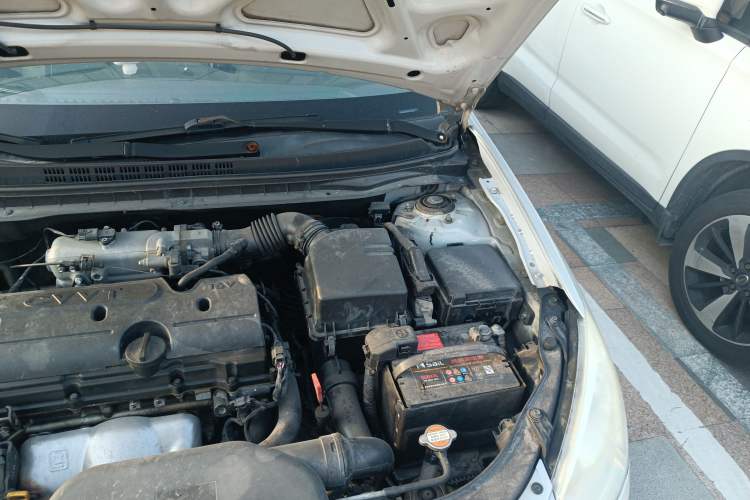 Used Hyundai Celesta 2008 1.6L AT GL Engine Bay Left