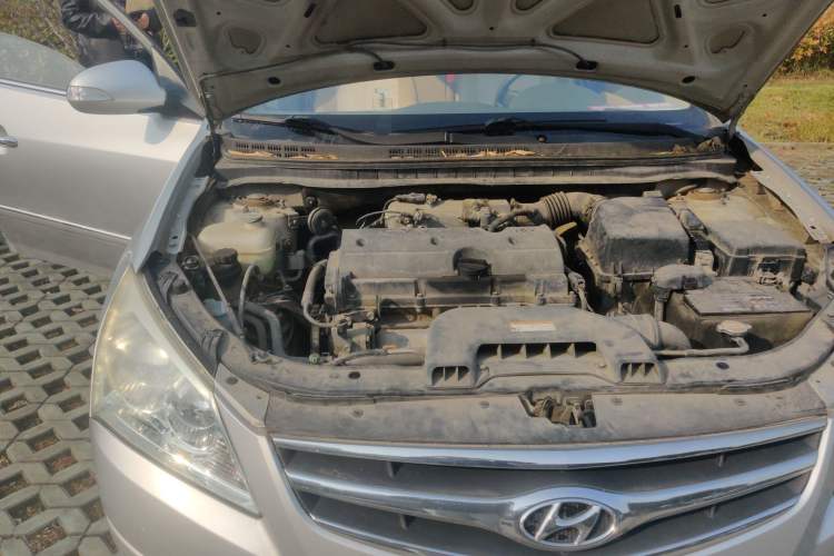 Used Hyundai Celesta 2008 1.6L MT GLS Engine Bay Right