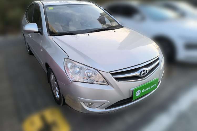 Used Hyundai Celesta 2008 1.6L MT GL Front Right 45 Deg