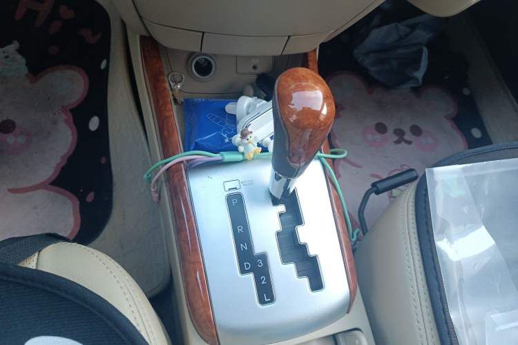 Used Hyundai Celesta 2008 1.6L AT GL Gear Lever