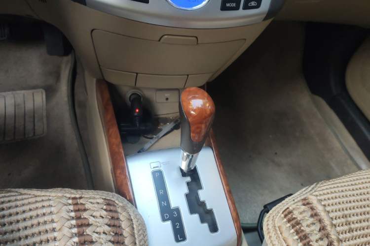 Used Hyundai Celesta 2008 1.6L AT GL Gear Lever