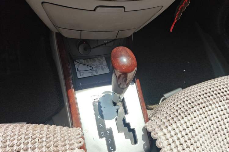 Used Hyundai Celesta 2008 1.6L AT GL Gear Lever