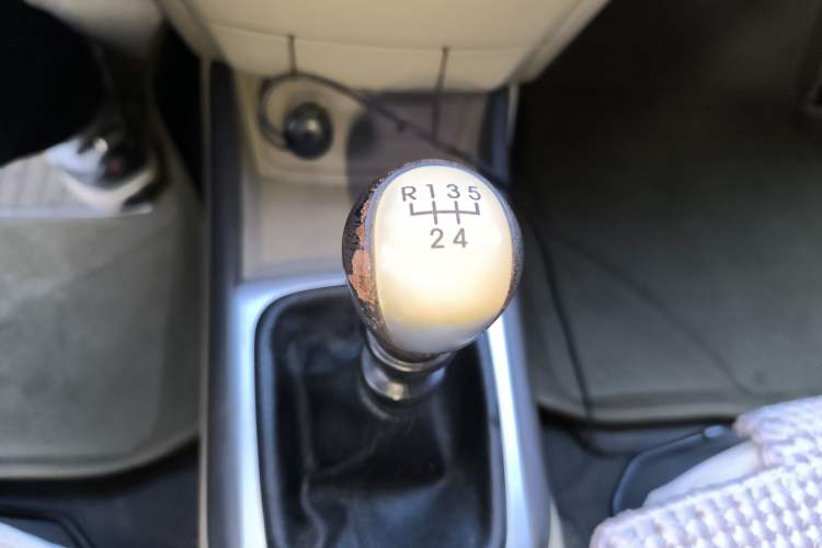 Used Hyundai Celesta 2008 1.6L MT GL Gear Lever