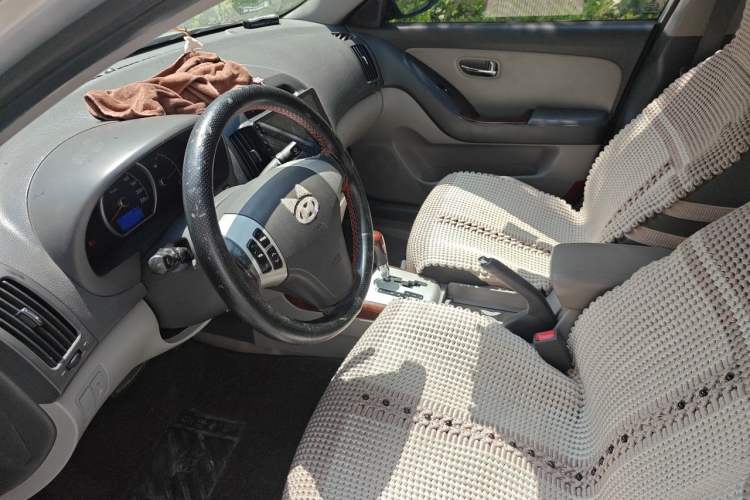 Used Hyundai Celesta 2008 1.6L AT GL Left Front Seat