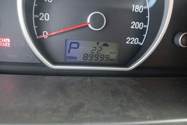 Used Hyundai Celesta 2008 1.6L AT GL Odometer Close Up