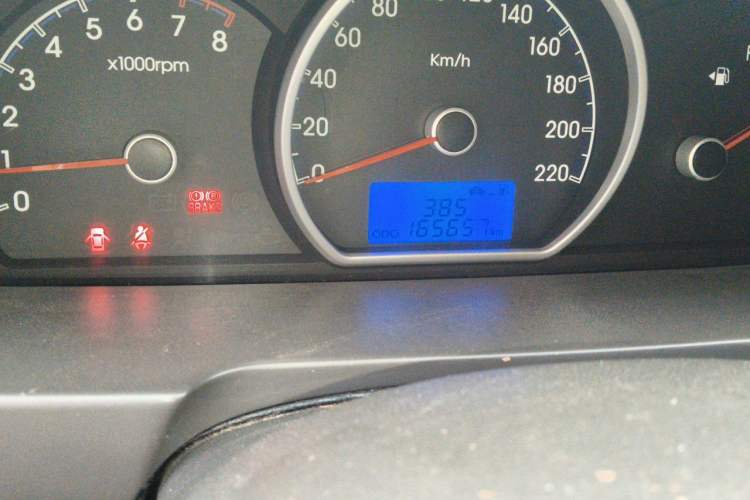 Used Hyundai Celesta 2008 1.8L MT GLS Odometer Close Up