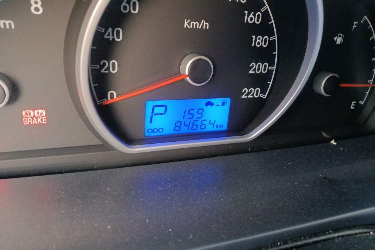 Used Hyundai Celesta 2008 1.6L AT GL Odometer Close Up