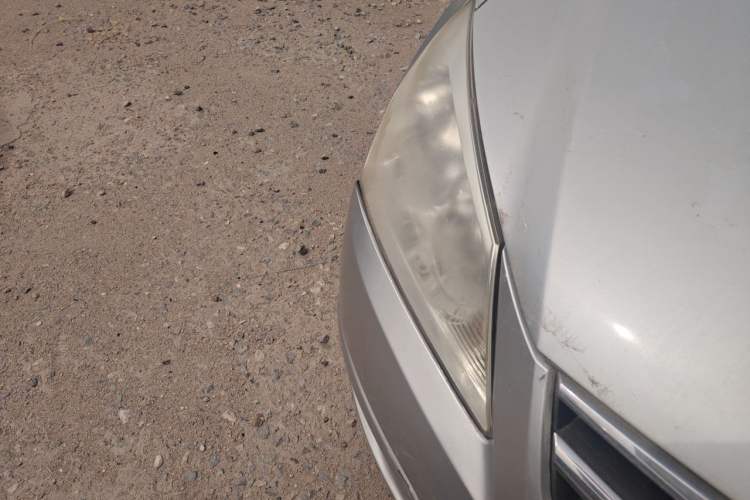 Used Hyundai Celesta 2008 1.8L AT GLS Right Front Headlight