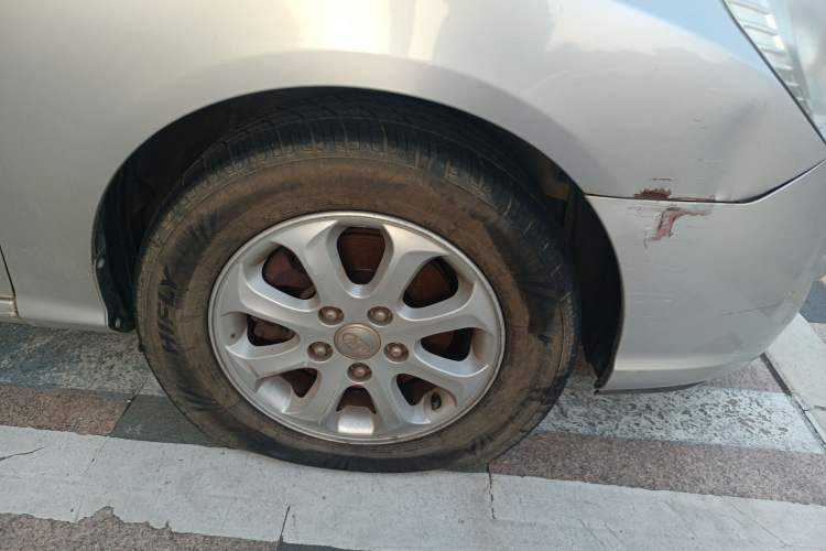 Used Hyundai Celesta 2008 1.6L AT GL Right Front Wheel Hub