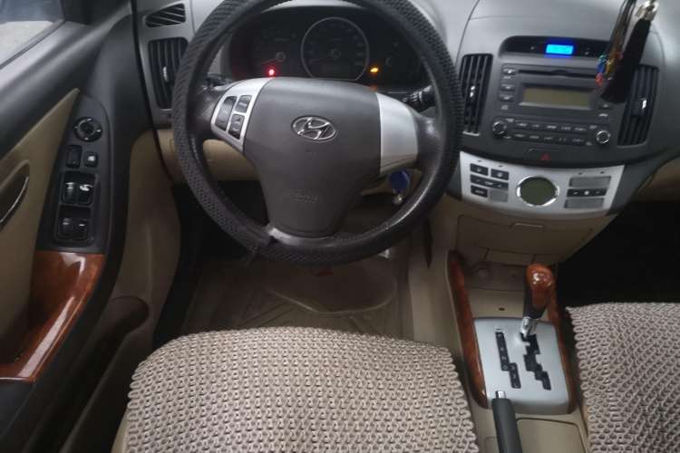 Used Hyundai Celesta 2008 1.6L AT GLS Steering Wheel