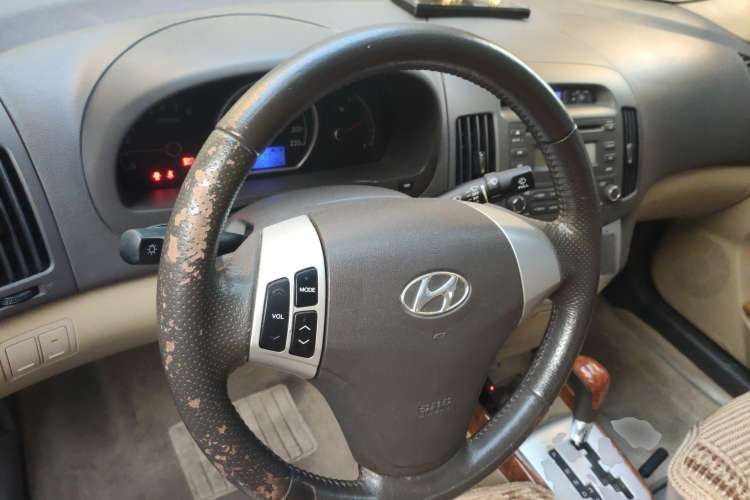 Used Hyundai Celesta 2008 1.6L AT GL Steering Wheel