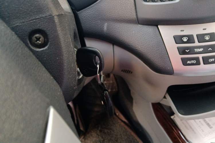Used Hyundai Celesta 2008 1.6L AT GL Vehicle Key