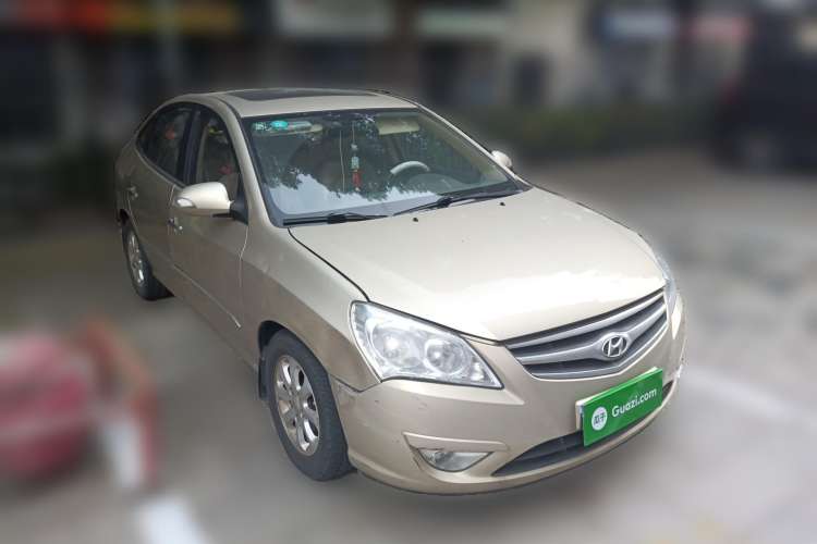 Used Hyundai Celesta 2008 1.6L AT GL Front Right 45 Deg