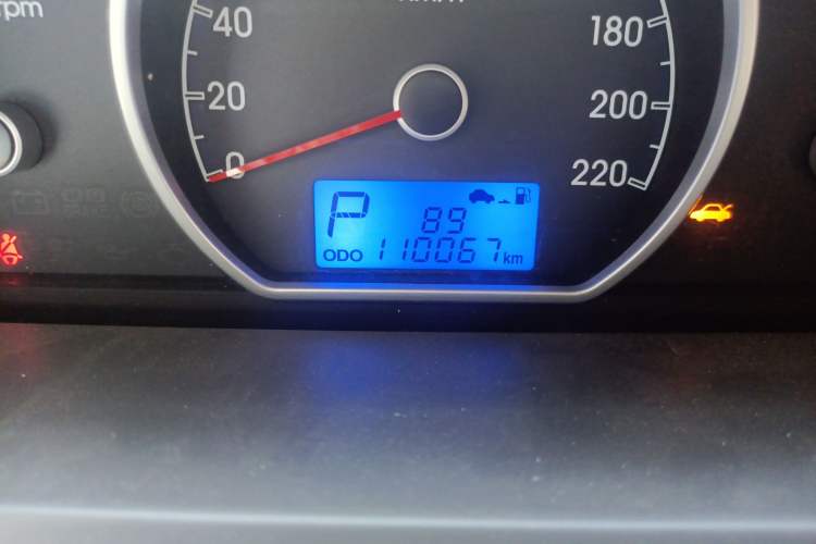 Used Hyundai Celesta 2008 1.6L AT GL Odometer Close Up
