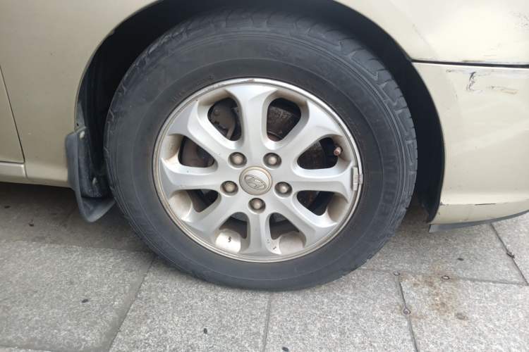 Used Hyundai Celesta 2008 1.6L AT GL Right Front Wheel Hub