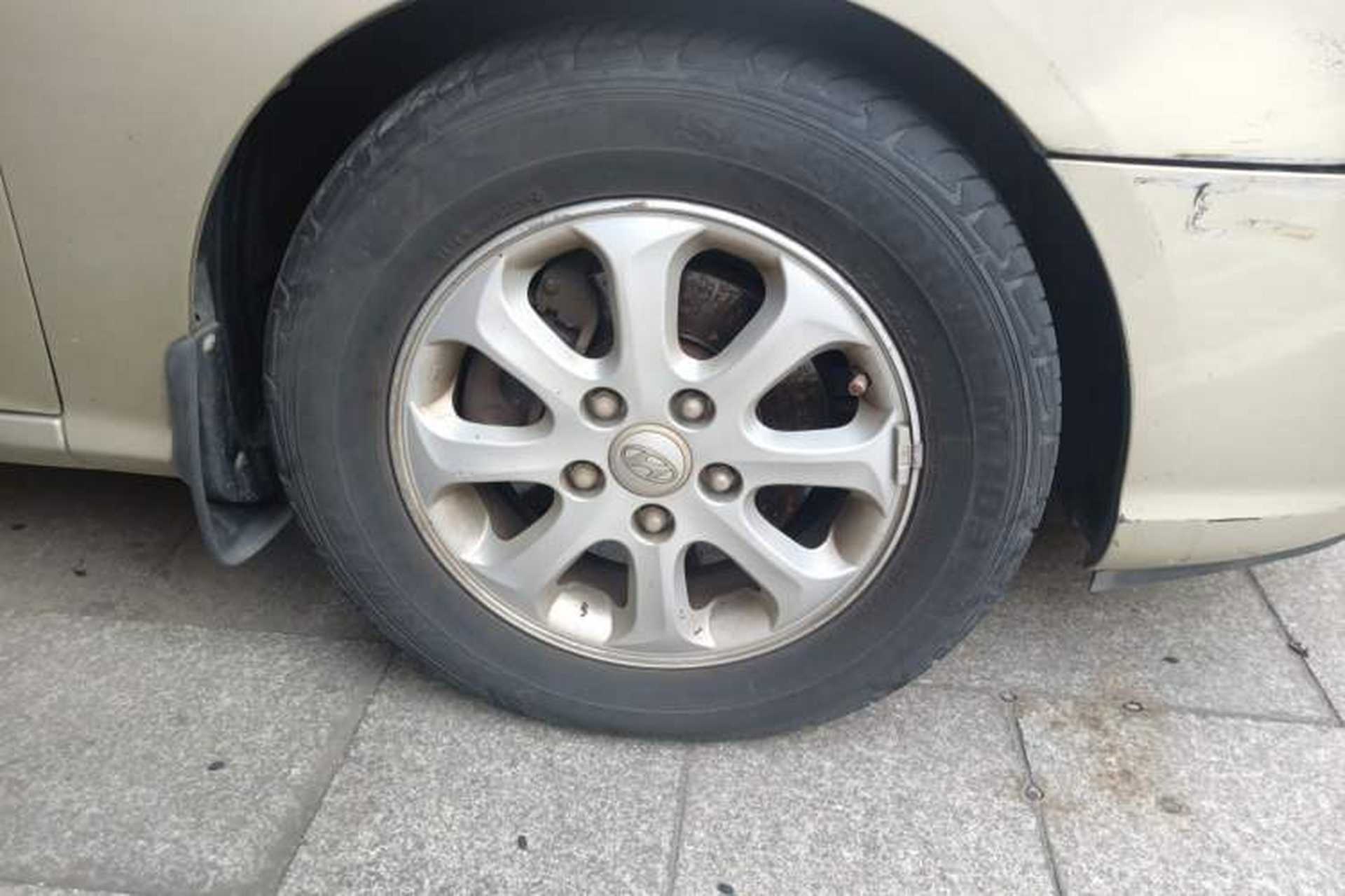 Used Hyundai Celesta 2008 1.6L AT GL Right Front Wheel Hub