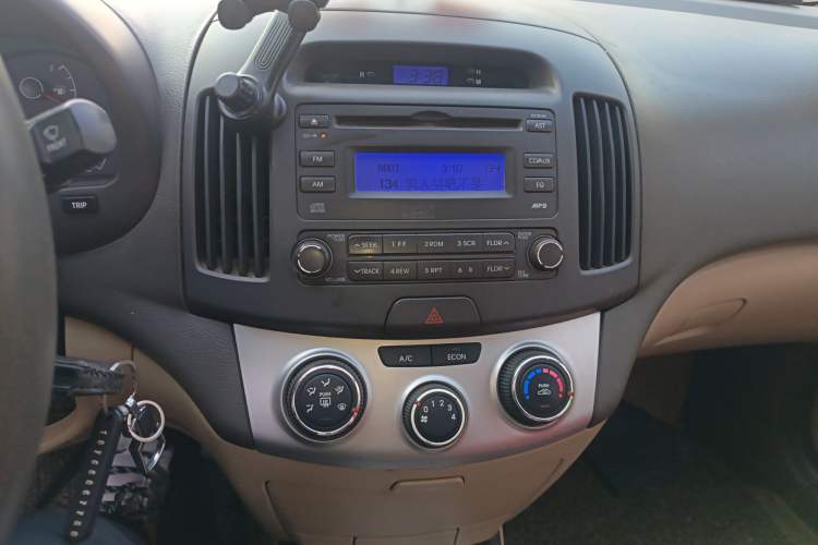 Used Hyundai Celesta 2010 1.6L MT GL Audio And AC Panel