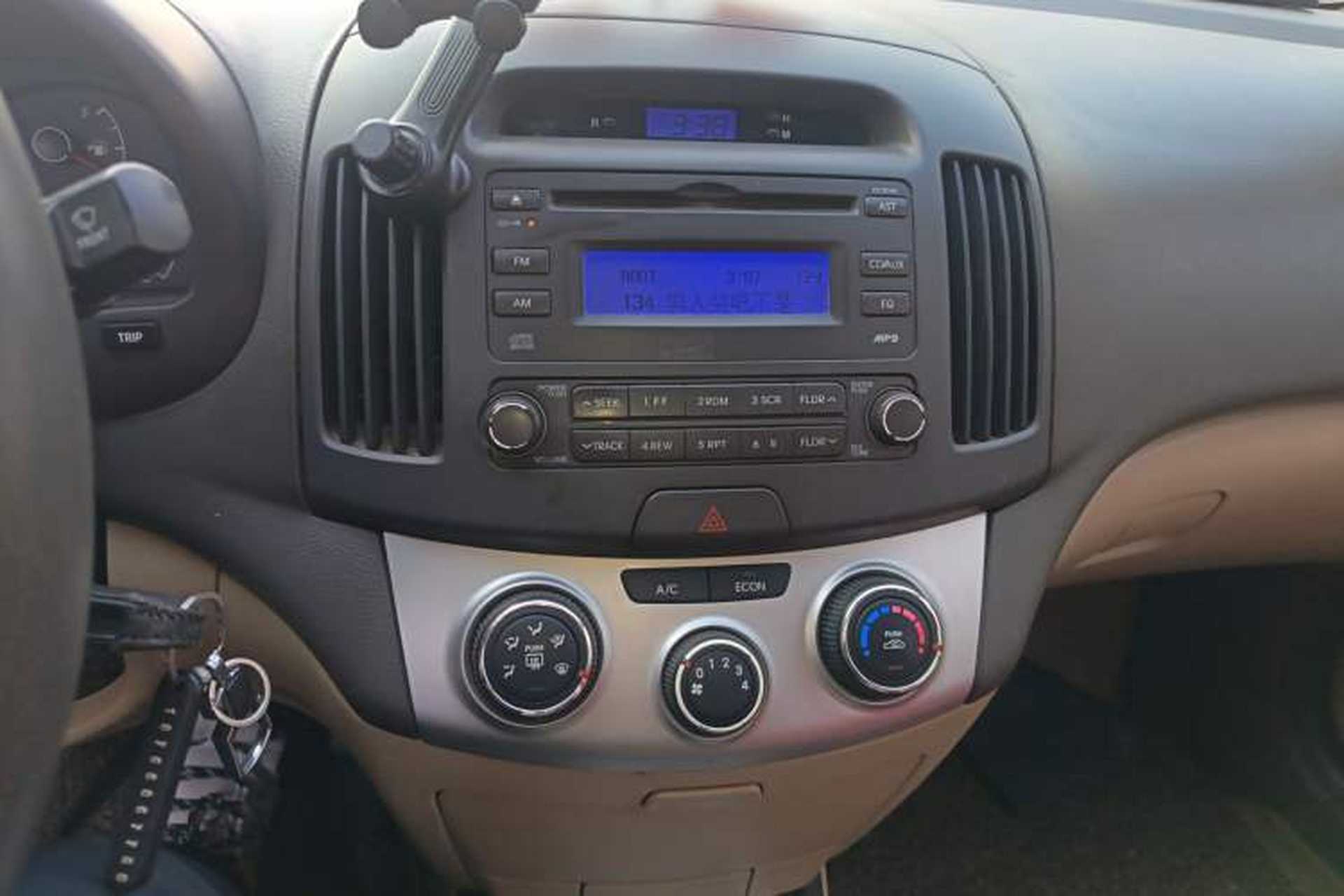 Used Hyundai Celesta 2010 1.6L MT GL Audio And AC Panel