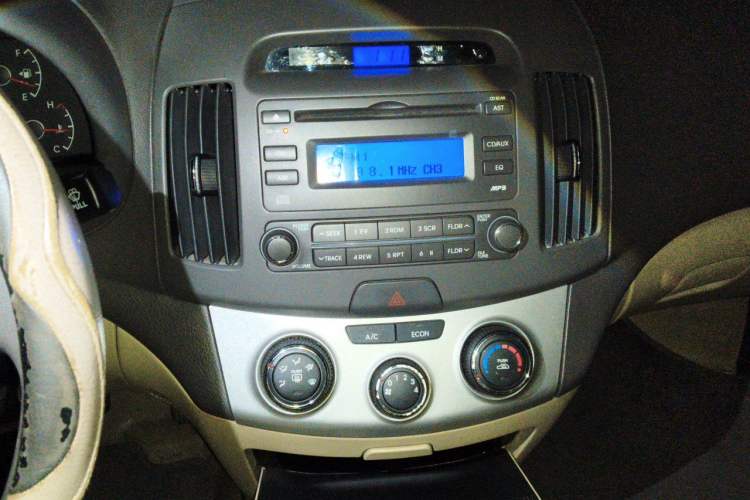 Used Hyundai Celesta 2010 1.6L MT GLS Audio And AC Panel