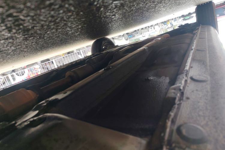 Used Hyundai Celesta 2010 1.6L AT GLS Chassis Front Right