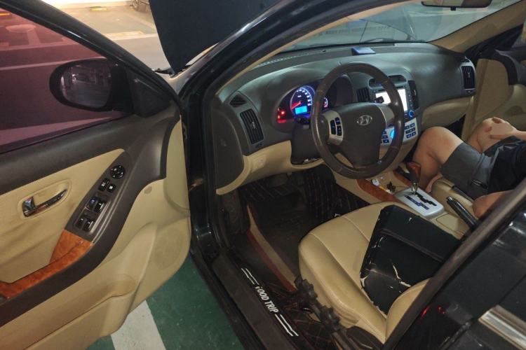 Used Hyundai Celesta 2010 1.6L AT GLS Driver Seat