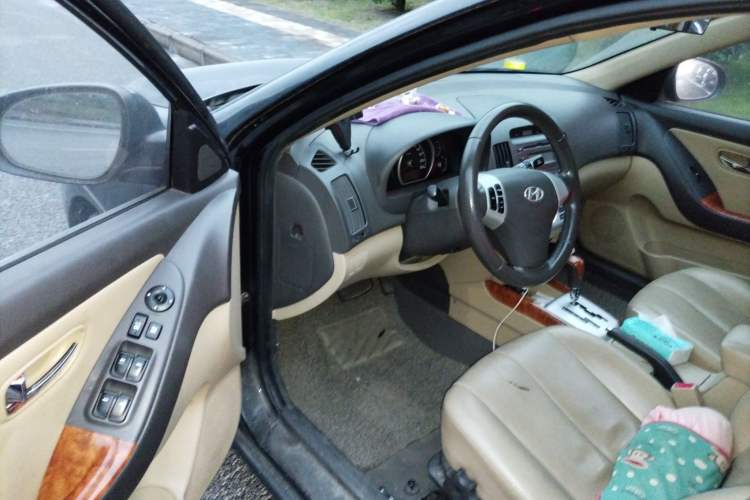 Used Hyundai Celesta 2010 1.6L AT GLS Driver Seat
