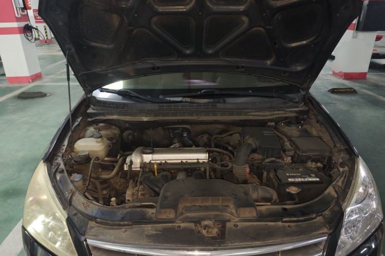 Used Hyundai Celesta 2010 1.6L AT GLS Engine Bay