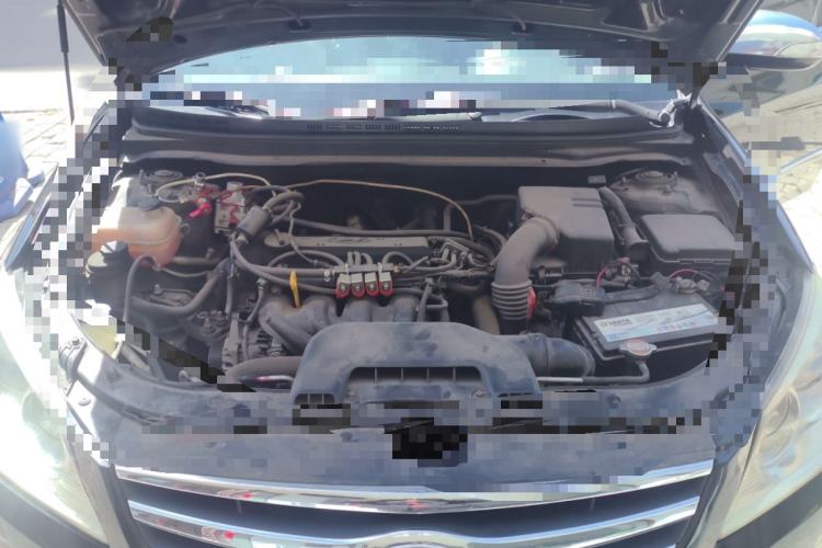 Used Hyundai Celesta 2010 1.6L AT GLS Engine Bay