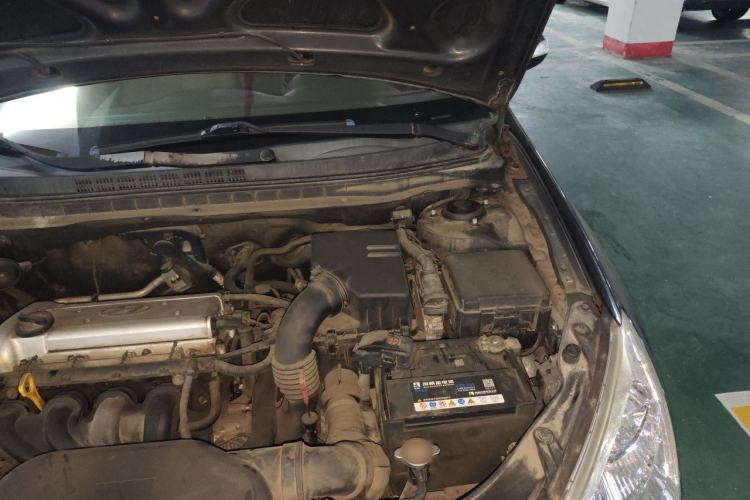 Used Hyundai Celesta 2010 1.6L AT GLS Engine Bay Left