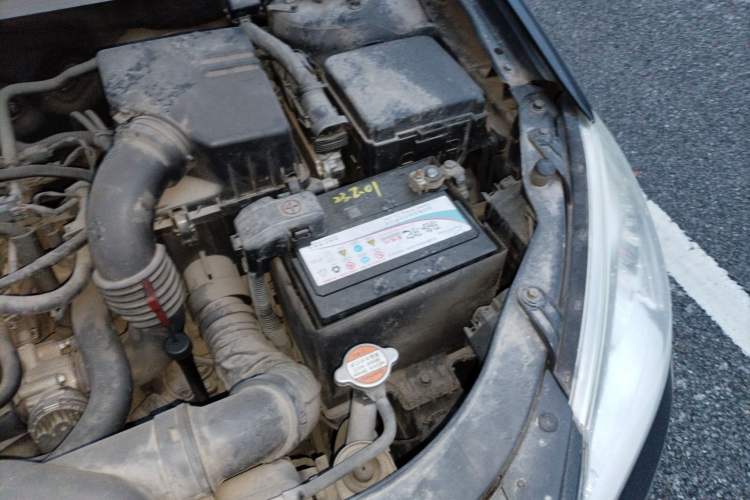 Used Hyundai Celesta 2010 1.6L AT GLS Engine Bay Left