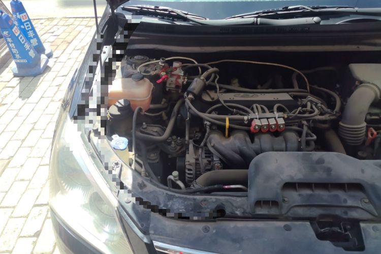 Used Hyundai Celesta 2010 1.6L AT GLS Engine Bay Right