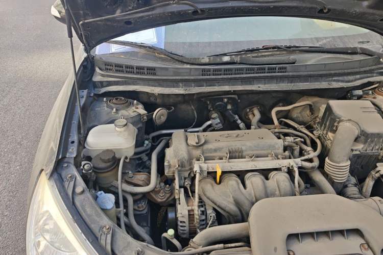Used Hyundai Celesta 2010 1.6L MT GLS Engine Bay Right