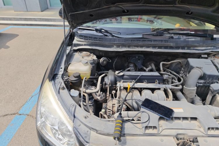 Used Hyundai Celesta 2010 1.6L MT GL Engine Bay Right