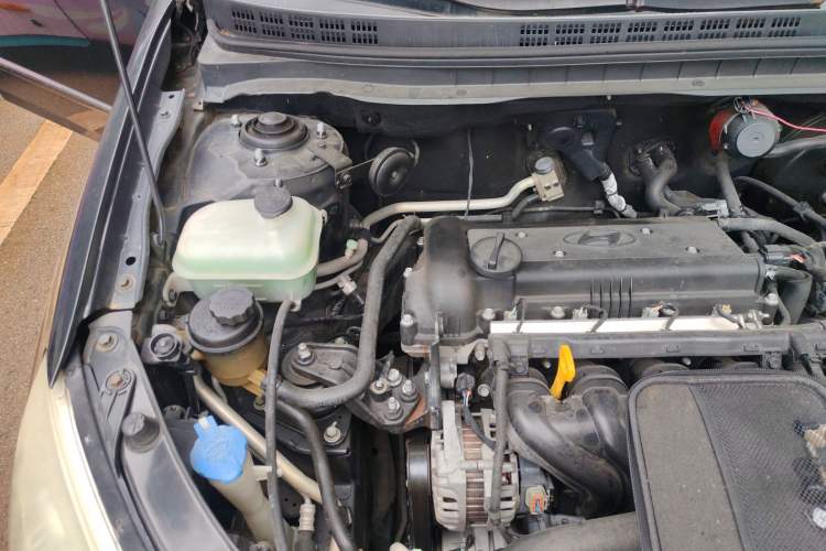 Used Hyundai Celesta 2010 1.6L AT GLS Engine Bay Right