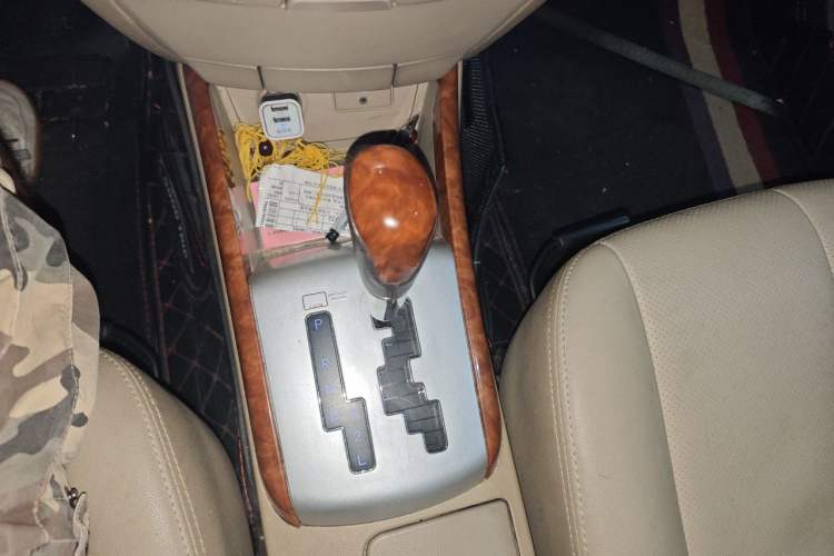 Used Hyundai Celesta 2010 1.6L AT GLS Gear Lever